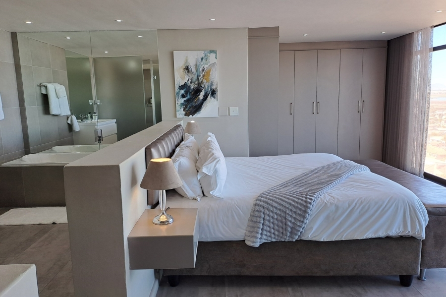 4 Bedroom Property for Sale in Beachfront Western Cape
